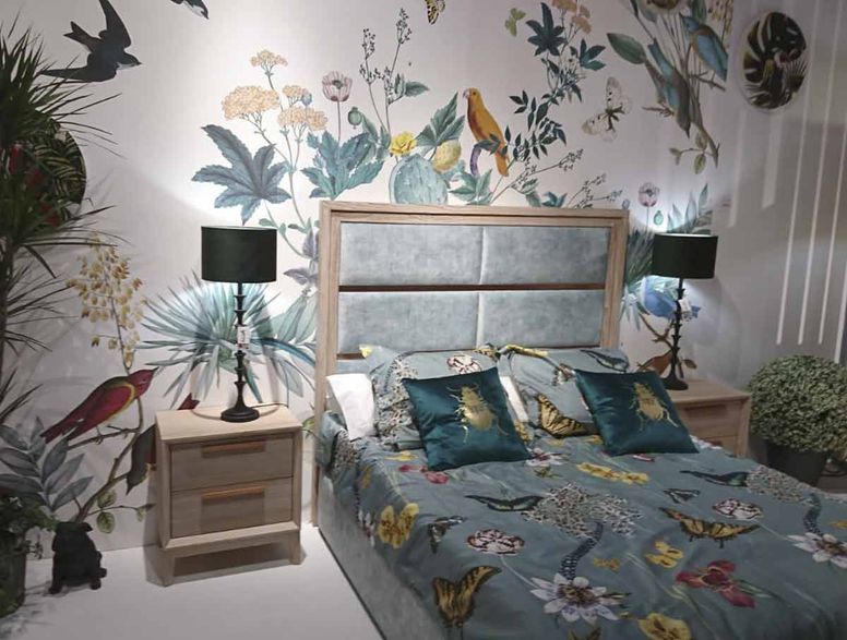 Muebles Pepe Galvez habitación decorada con aves